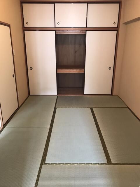 ベッドルーム