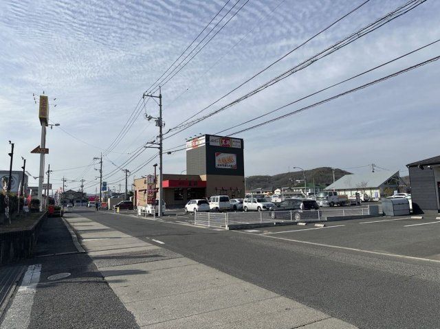 近くに施設あり
