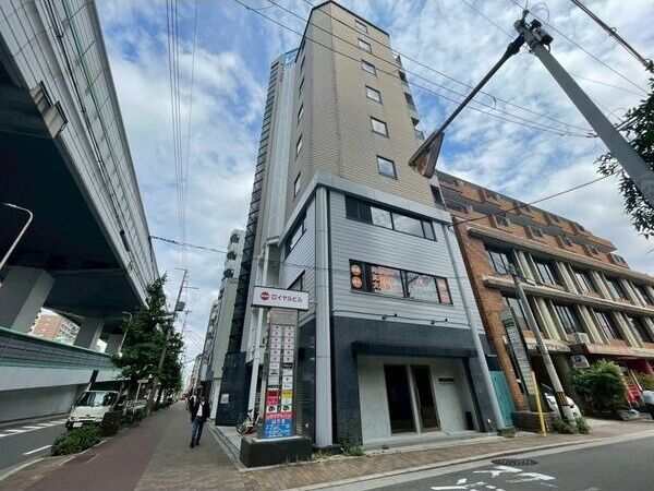 TATロイヤルビルの外観画像