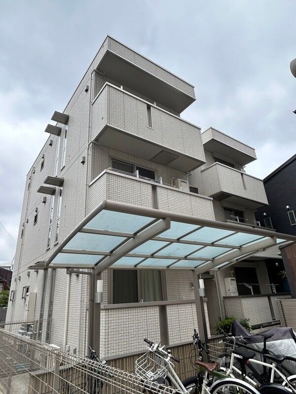 ラメゾンヴェール上本町の外観画像