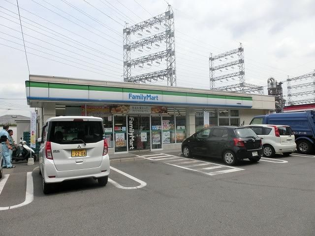 ファミリーマート/小倉西港店 (231m)