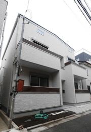 ピアチェーレ ドゥーエの外観画像