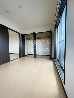 福岡銀行二島支店(1730m)
