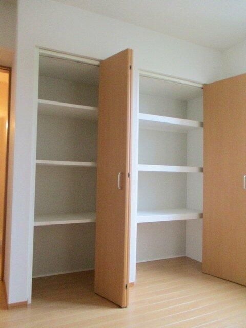 ベッドルーム