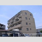 アバンサール泉中央の外観画像