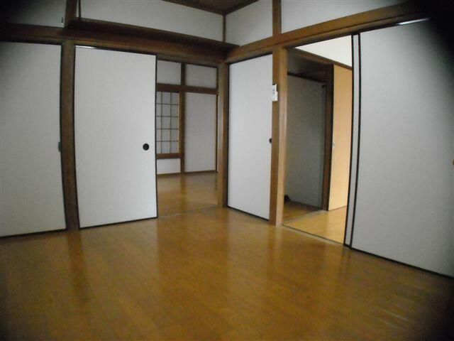 ベッドルーム