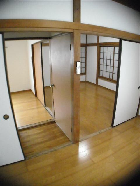 ベッドルーム