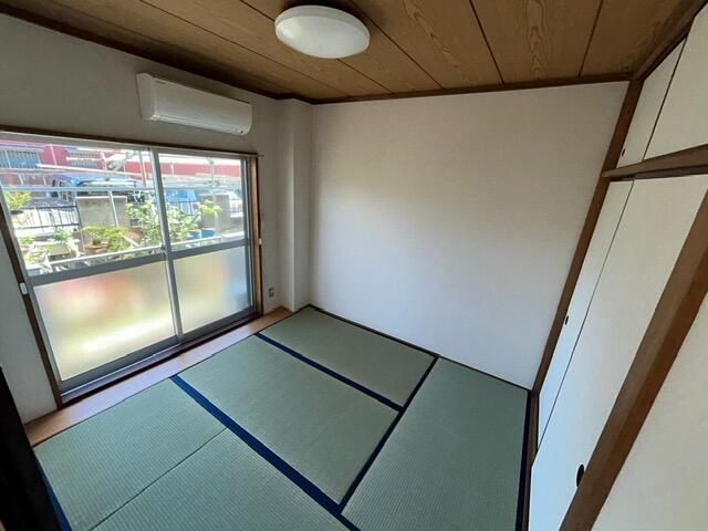 ベッドルーム