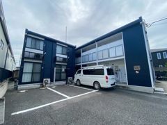 レオパレスシェヴルの外観画像