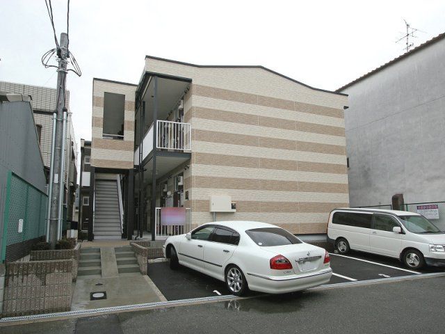 レオパレストーエイの外観画像