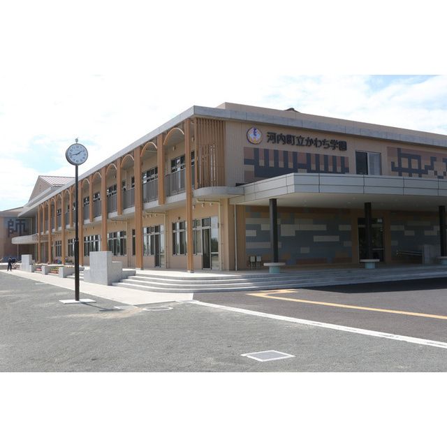 近くに施設あり