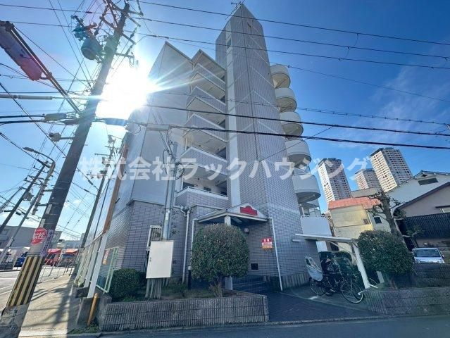 メゾンルリアの外観画像
