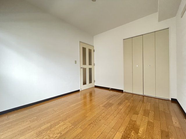 ベッドルーム