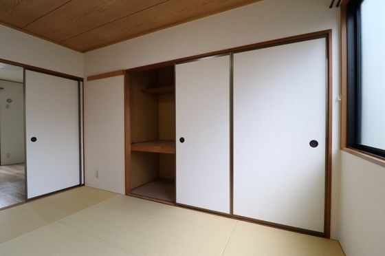 ベッドルーム