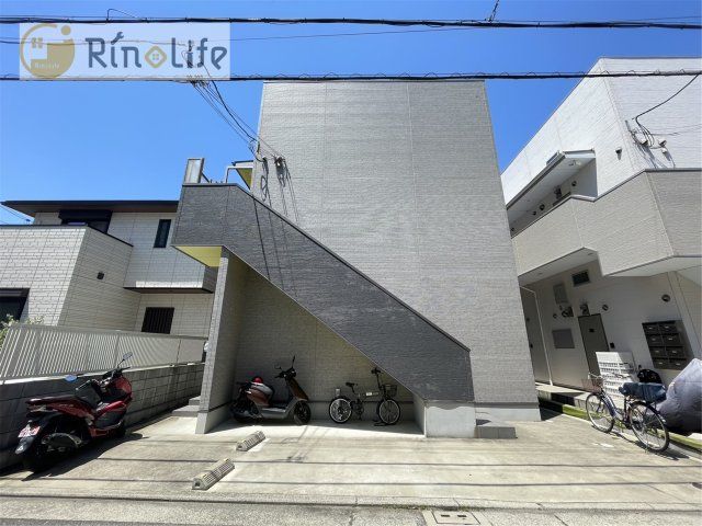 アツルストの外観画像