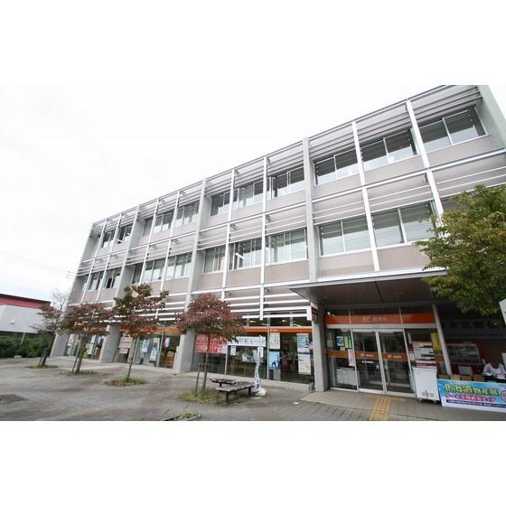 コンビニ「ローソン神奈川工科大学前店まで167m」