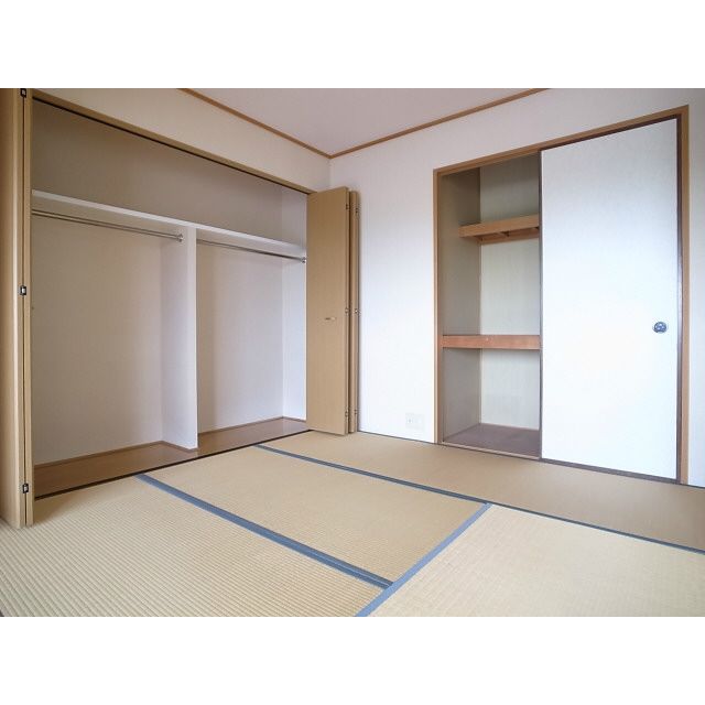 ベッドルーム