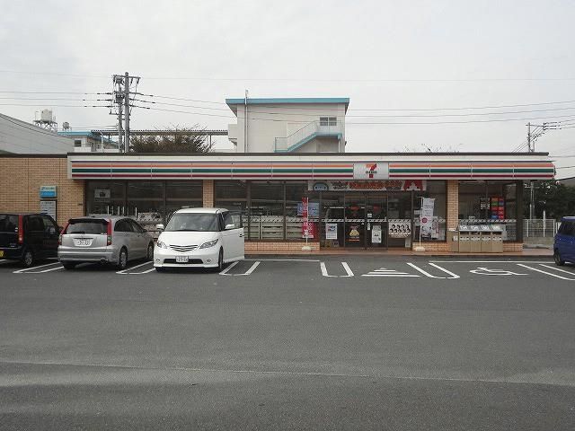 セブンイレブン八幡西曲里町店 (230m)