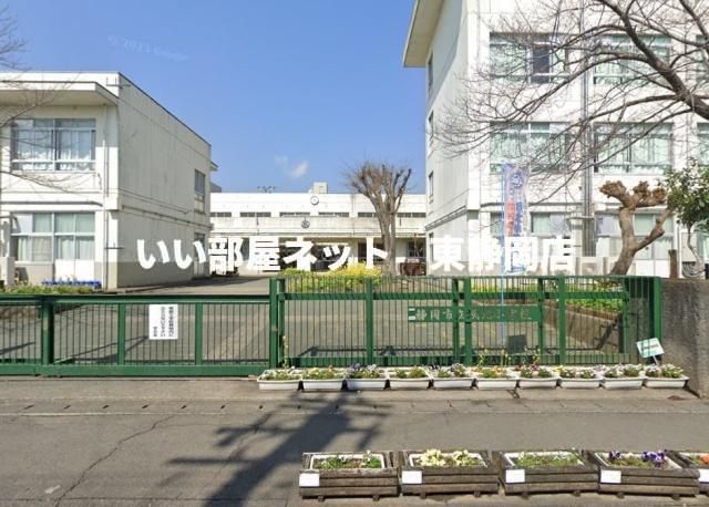 近くに施設あり