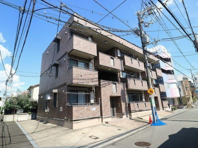 Red House Westの外観画像