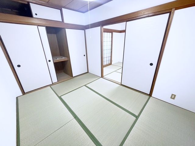 ベッドルーム