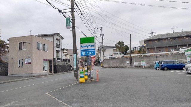 近くに施設あり