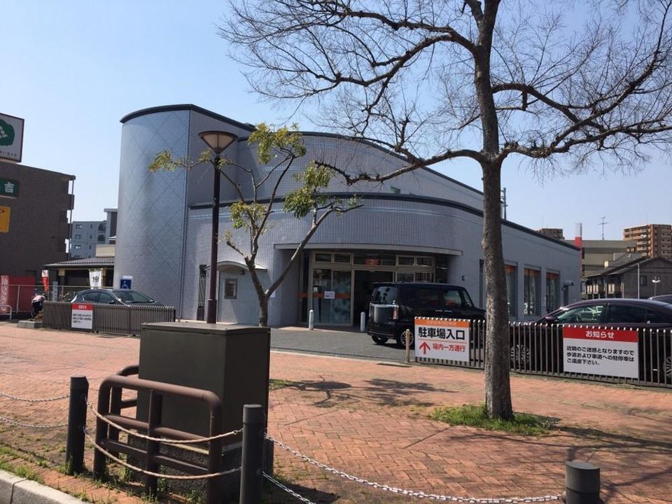西日本シティ銀行 曽根支店(2390m)