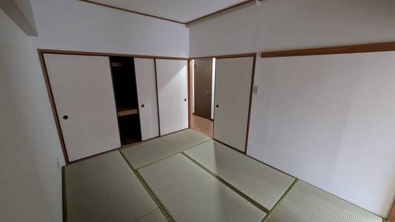 ベッドルーム