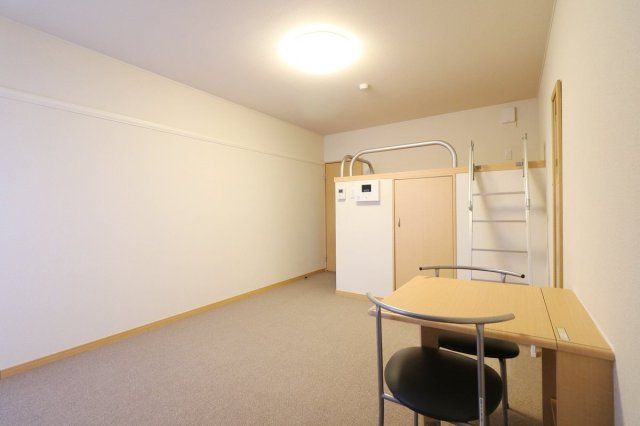 ベッドルーム