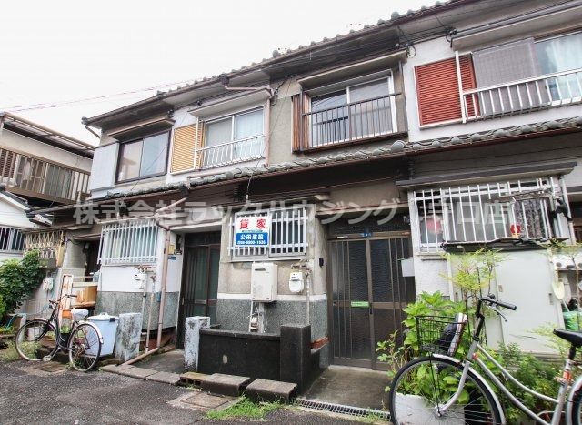 菊水通1丁目テラスハウスの外観画像