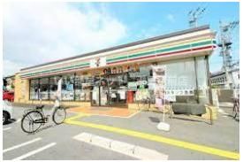 セブンイレブン草津中学校前店（コンビニ）まで716m