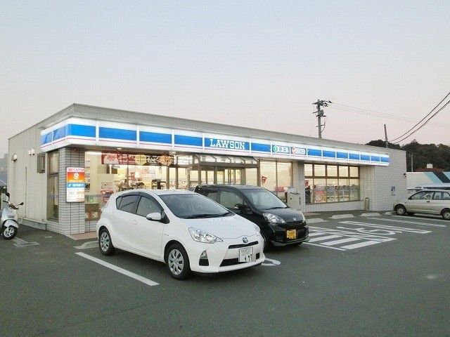 ローソン遠賀山田峠店(2000m)