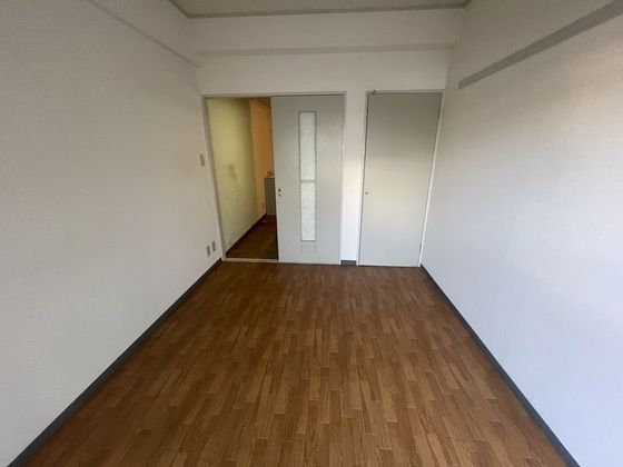 ベッドルーム