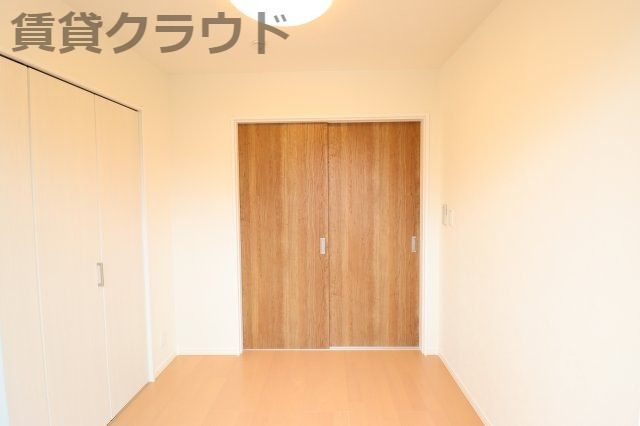 ベッドルーム