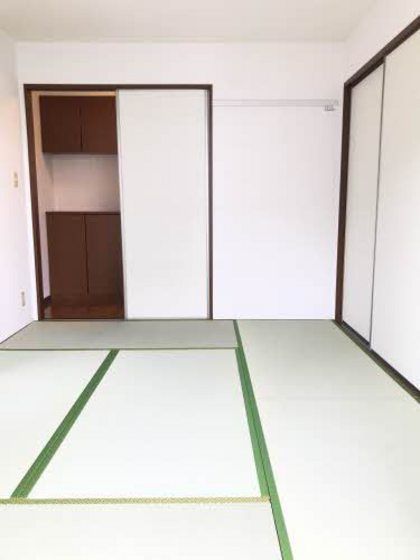 ベッドルーム