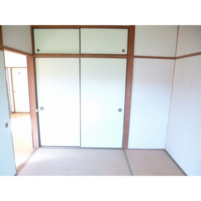 ベッドルーム