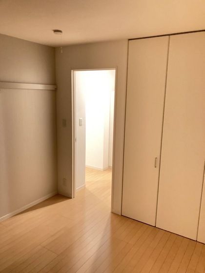 ベッドルーム