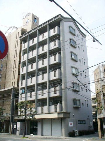 ステイツ六本松駅前の外観画像
