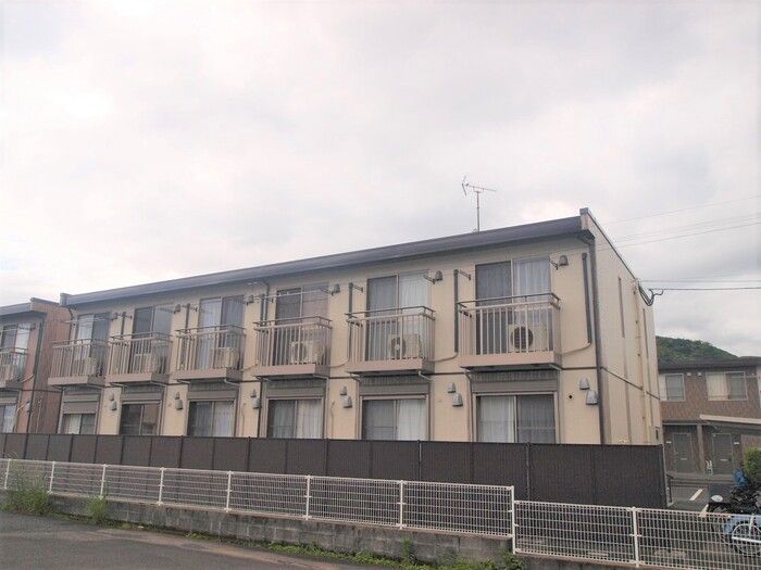 リースランド西原 A棟の外観画像
