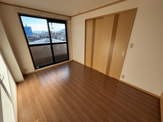 ベッドルーム