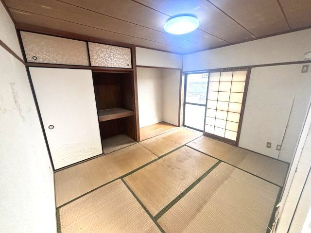 ベッドルーム