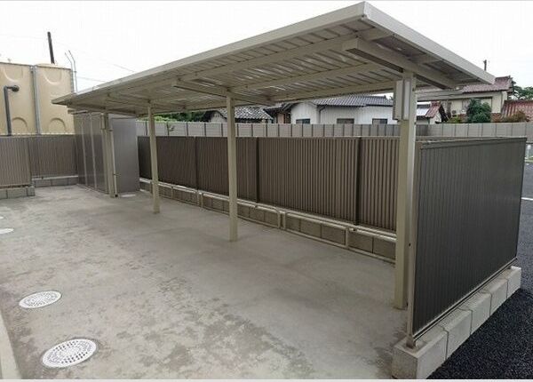 近くに施設あり