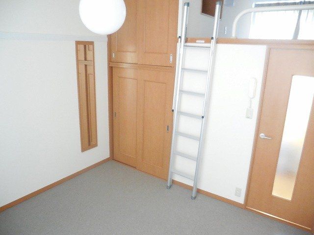 ベッドルーム