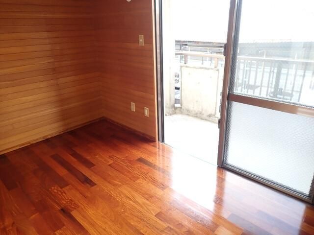 ベッドルーム
