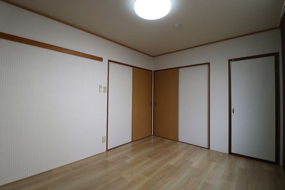 ベッドルーム