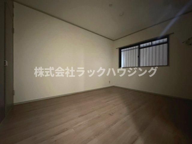 ベッドルーム