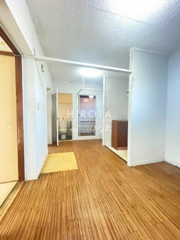セブン‐イレブン/若松白山店(1336m)