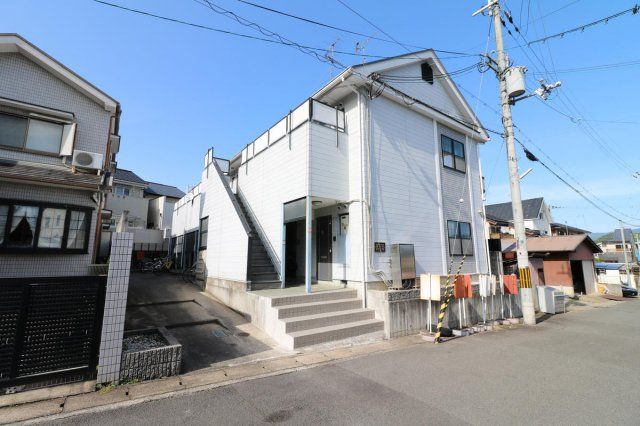 レオパレスドルフィンの外観画像