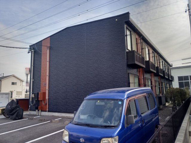 レオパレスプチクローバーの外観画像