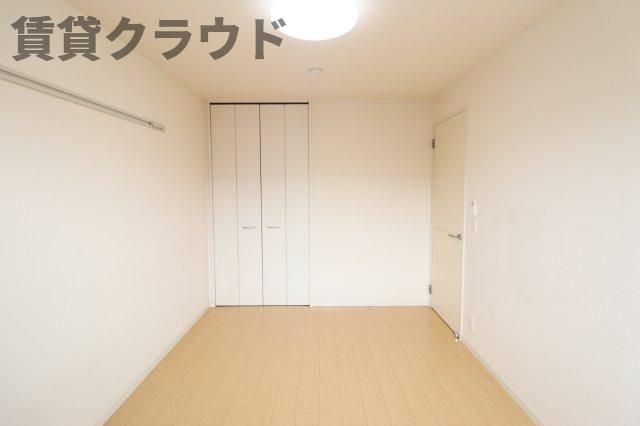 ベッドルーム